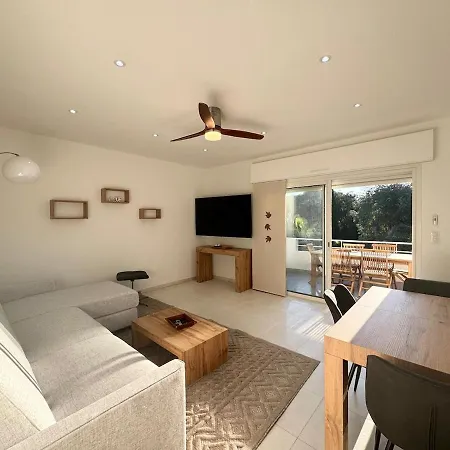 2ch Avec Terrasse A 400m De La Apartment